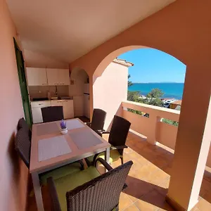  Apartment Matea -